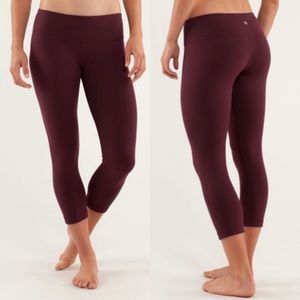 Lululemon burgundy wine red cropped wunder under workout leggings size 4